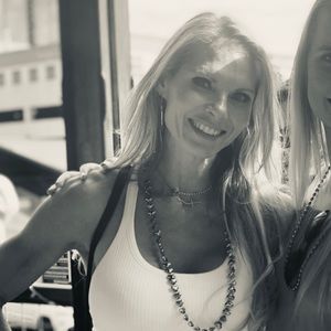 Meet your Posher, Sandy